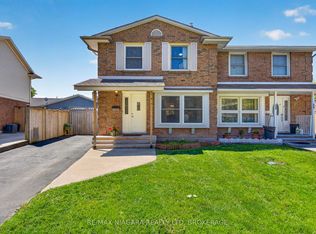 23 Windward St, Saint Catharines, ON L2M 7P4