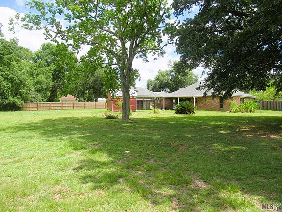 3rd image of 17157 Aimee Dr
