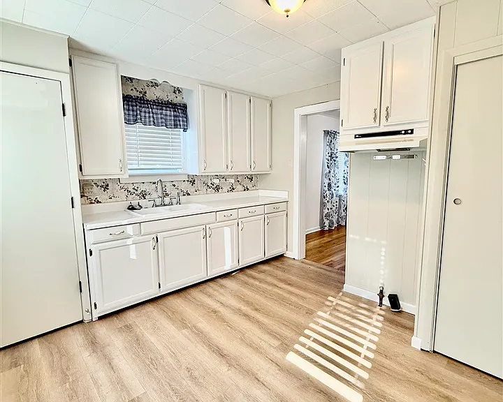 1338 US Highway 31 West Byp — Photo 4