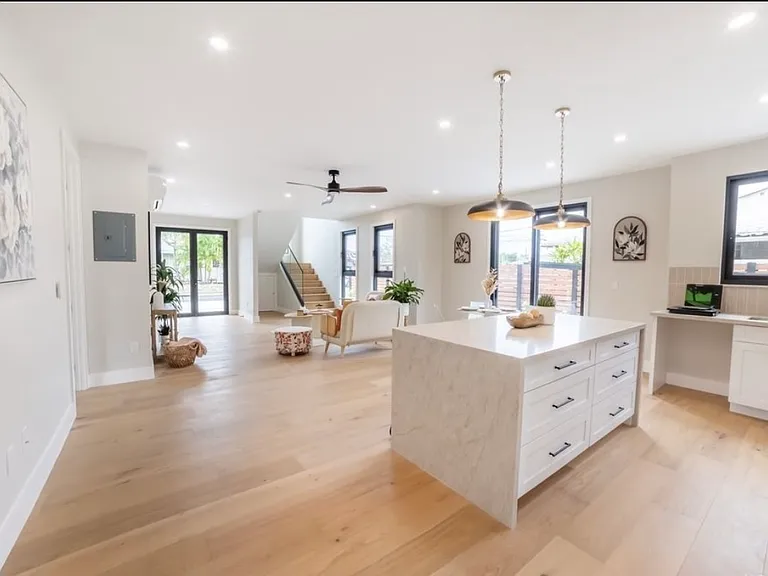 629 Halela St — Photo 3