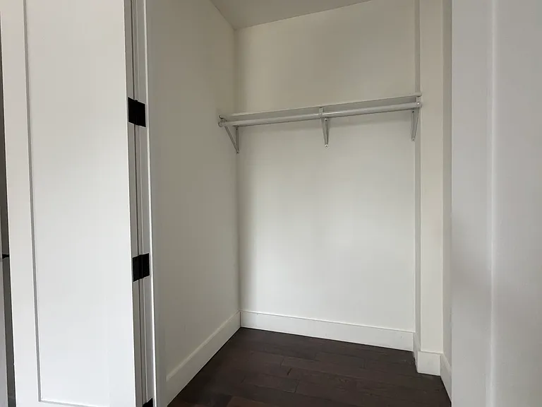 134 Beach 122 St #3A — Photo 2