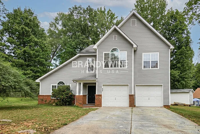 3 bed, 2.5 bath, 1715 sqft, $2,070 — Photo 2