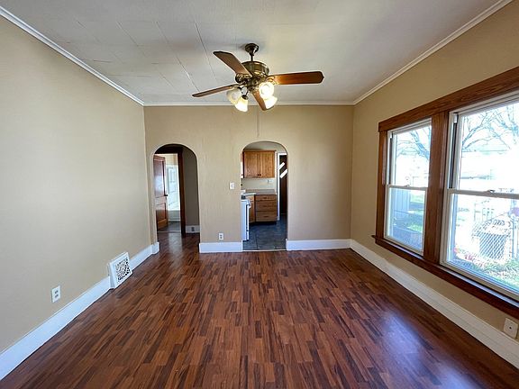 5th image of 158 15th Ave
