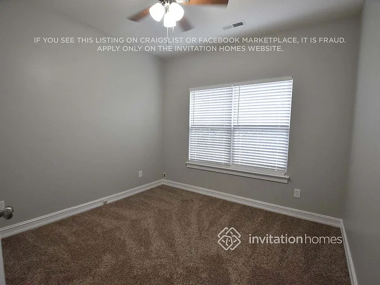 8527 Castle Cliff Dr — Photo 10