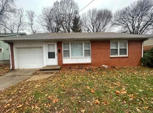 1911 S Weaver Ave, Springfield, MO 65807
