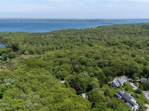 1000-1004 Boston Neck Rd, North Kingstown, RI 02852