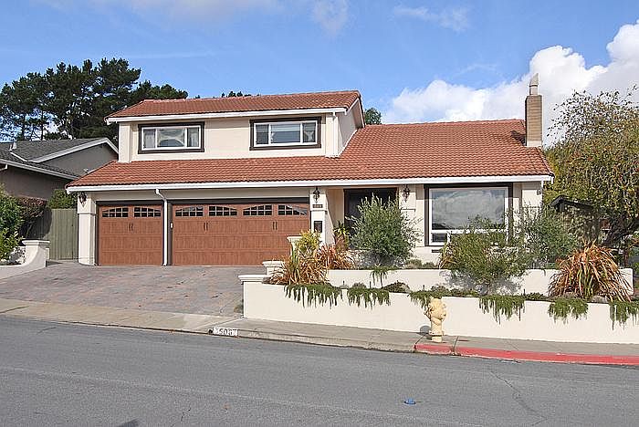 1st image of 1500 Parkwood Dr