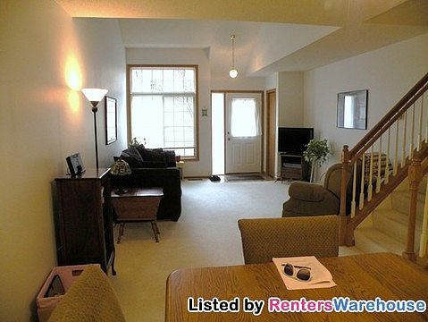 3rd image of 1319 123rd Ln NE