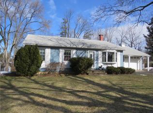 100 Cambridge Rd, Hilton, NY 14468