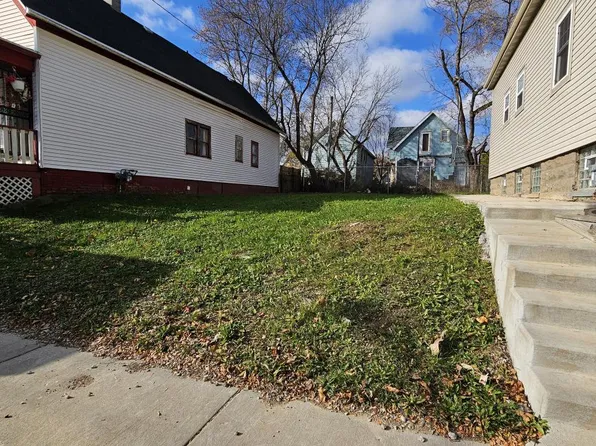 2753 North 11TH LANE, Milwaukee, WI 53206