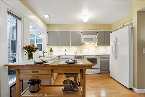 24307 La Glorita Cir — Photo 5