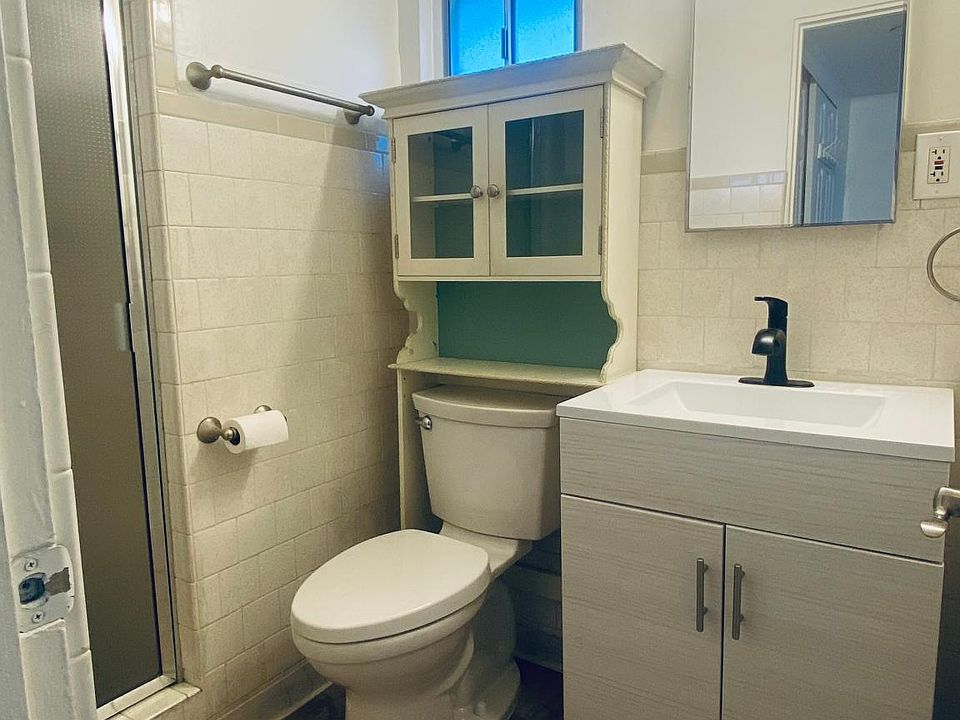 2nd image of 11914 Volunteer Ave