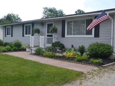 2502 Charles St, Midland, MI, 48642