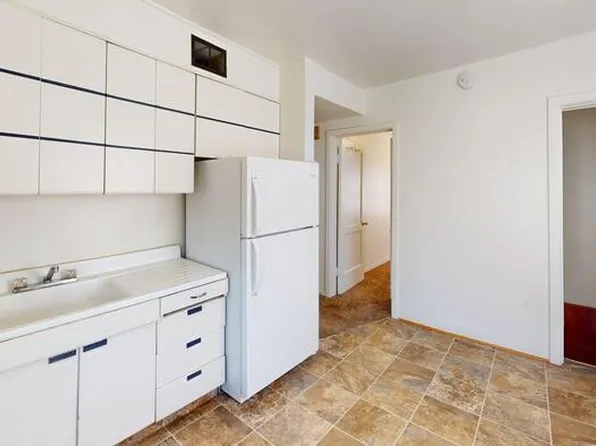 216 Hill St, Bismarck, ND 58504