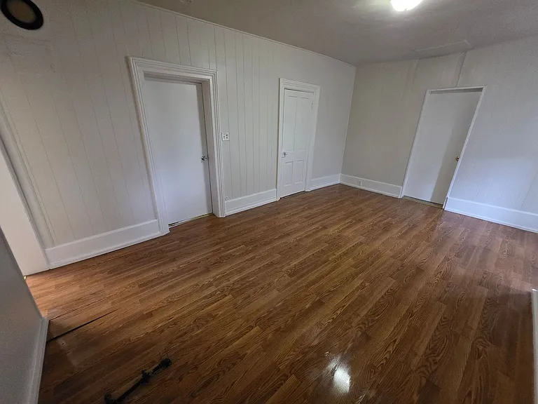 519 Steuben St — Photo 14