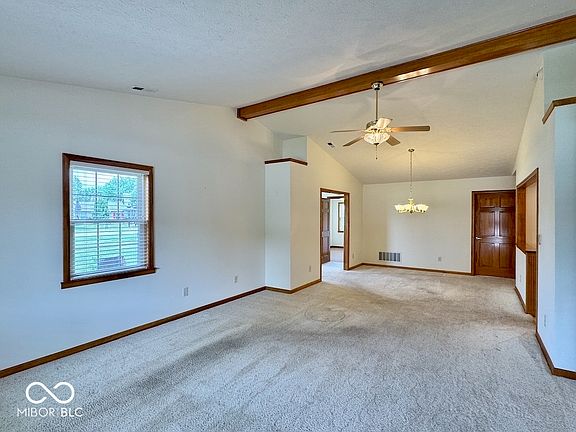 4th image of 4002 Oakfield Dr