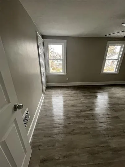 2 bed, 1026 sqft, $1,350 — Photo 4