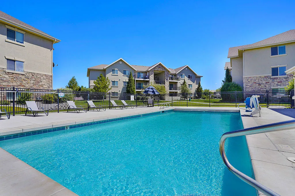Villas at Riverside — Photo 3