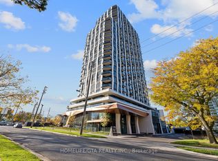 60 Central Park Dr #702, Markham, ON L3P 7E6