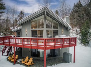 2364 Willard Rd, Quechee, VT 05059