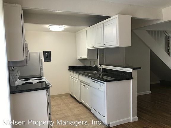 2nd image of 2620 Q St APT 1