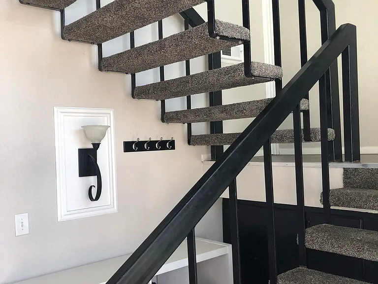 7907 S Harvel Dr — Photo 12