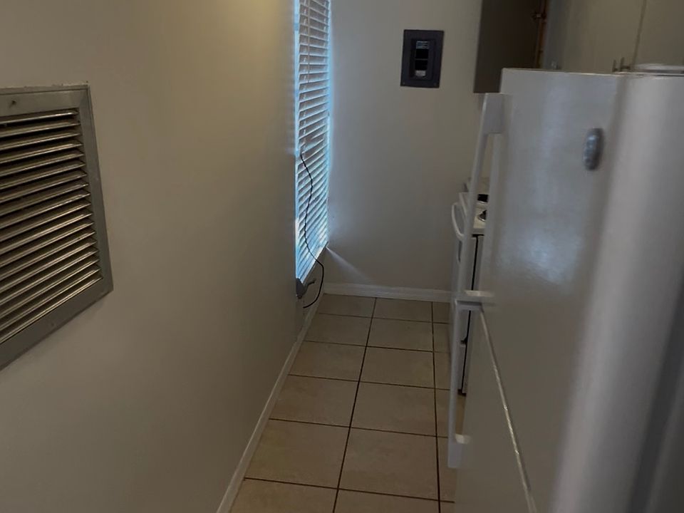 1st image of 1843 Club Cir #2305