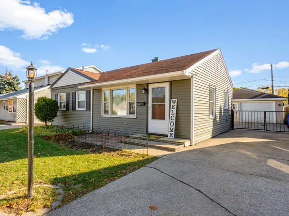 8635 44th Pl, Lyons, IL 60534