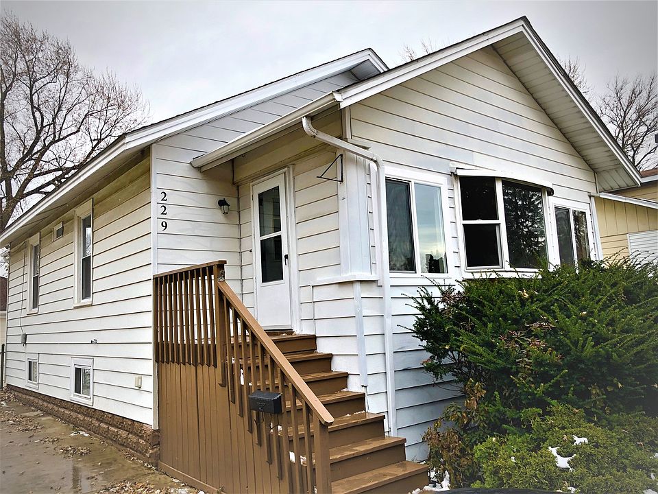1st image of 229 Villa Ave