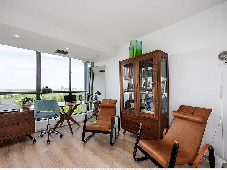 131 Torresdale Ave S #906 — Photo 30