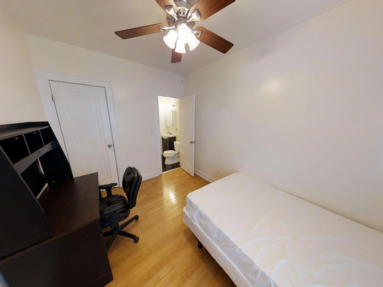 1 bed, $1,400 — Photo 4