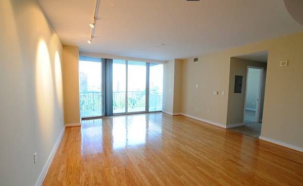 2nd image of 41 W Beverly Dr