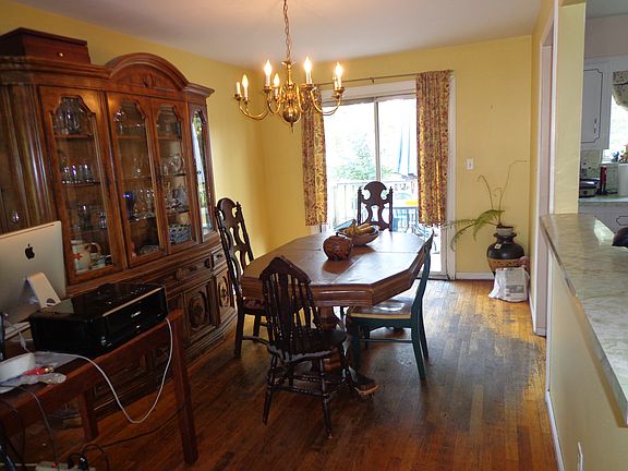5th image of 15414 Powells Cove Blvd