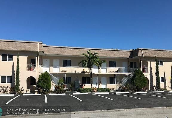2nd image of 200 NE 7th Ave #3
