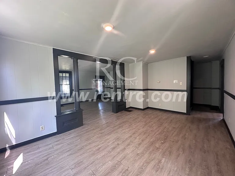 33 Bismark St — Photo 12