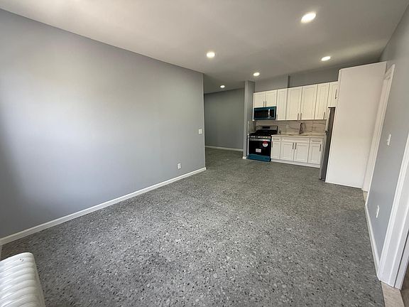 5th image of 6502 Fresh Pond Rd Floor 2