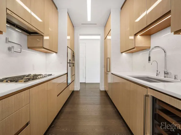 35 Hudson Yards 6802 image 2 of 7