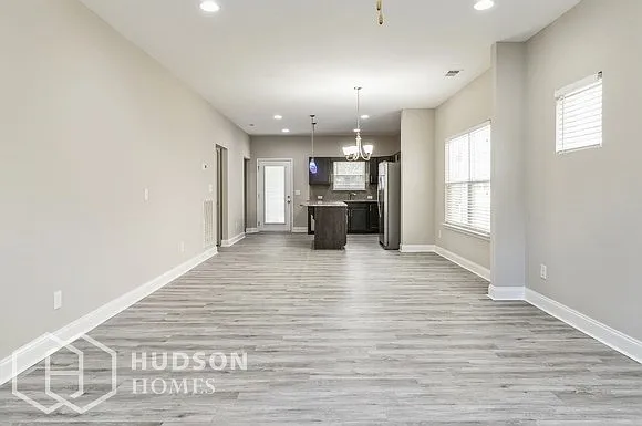 3 bed, 2.5 bath, 2677 sqft, $2,625 — Photo 2