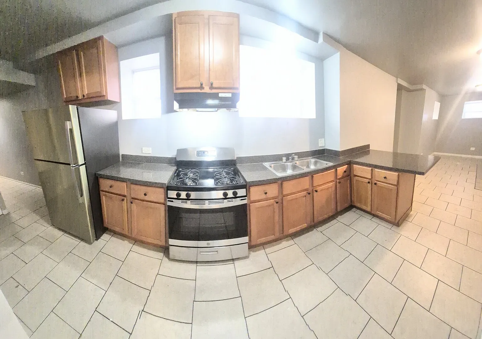 3 bed, 1500 sqft, $1,550 — Photo 4