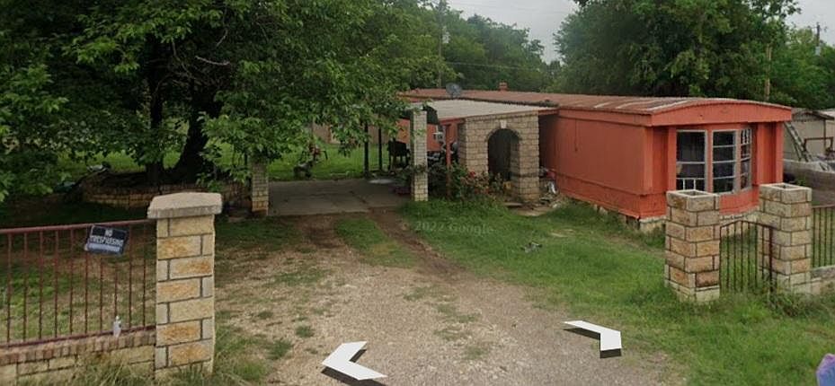 1st image of 3602 Woodlake Dr