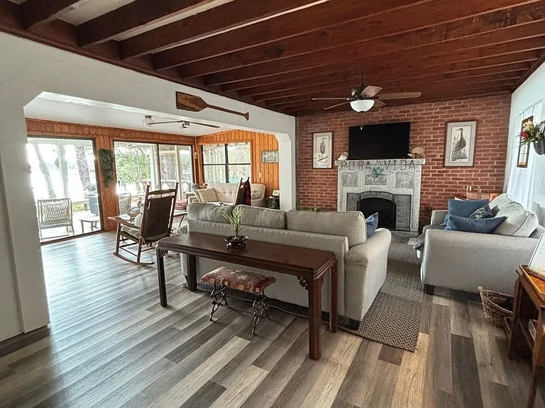 107 Cygnet Ln — Photo 10