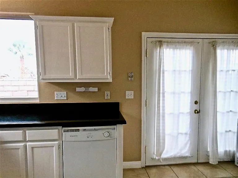 2420 Silver Shadow Dr #HOUSE — Photo 29