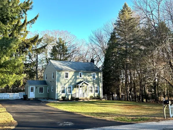 657 Grafton St, Shrewsbury, MA 01545