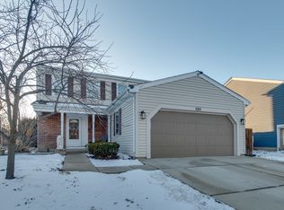 580 S Garden Ave, Roselle, IL