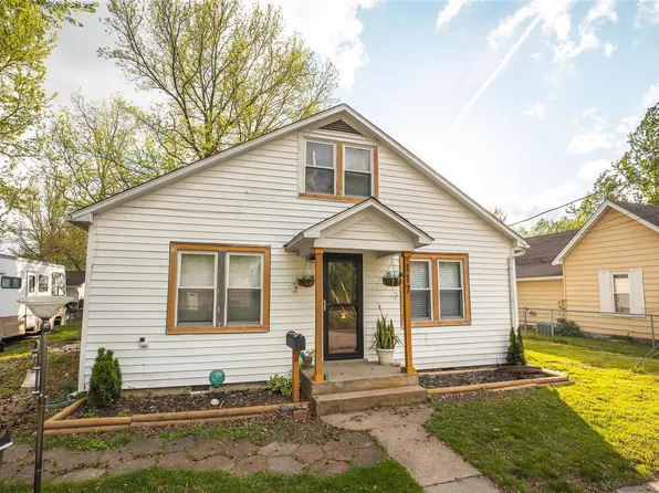 117 S Carson St, Saint James, MO 65559