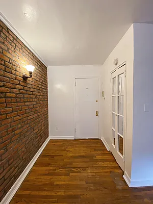 Rented by Maz Group NY | media 16