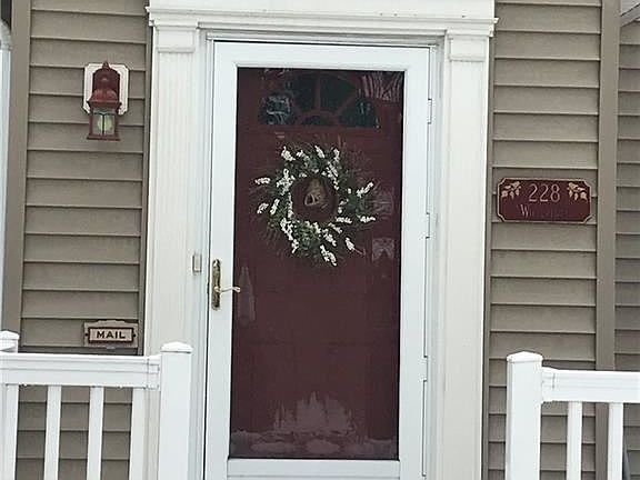 5th image of 228 Woodridge Ave