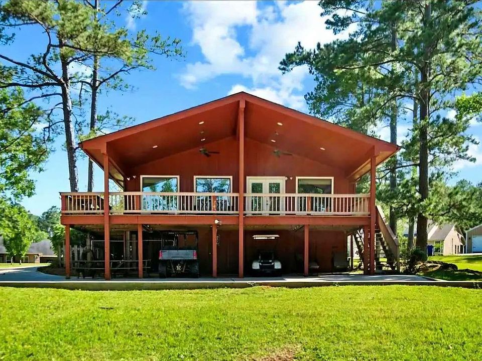 1st image of 156 Cove Ln