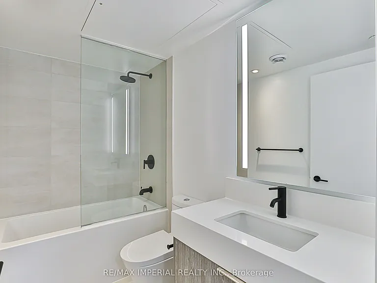 308 Jarvis St #305 — Photo 34