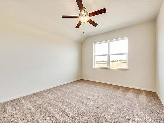 3rd image of 1108 Riverine Dr